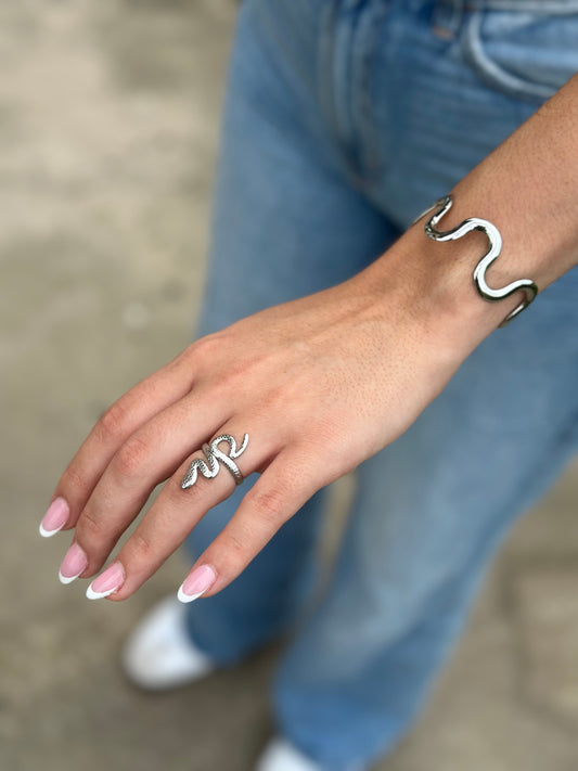 Nela ring