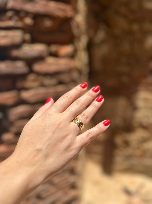 Sara ring